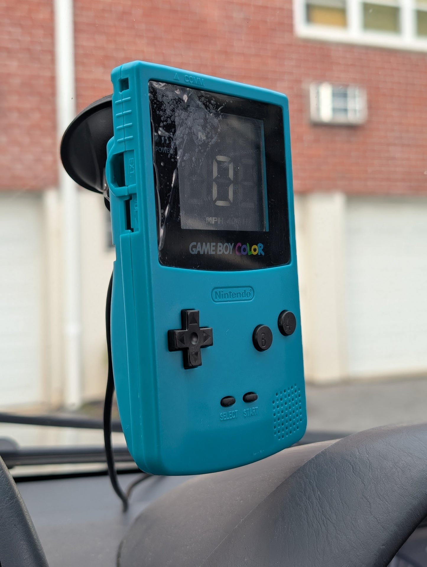Gameboy Color GPS Speedometer – Custom Retro Car Accessory