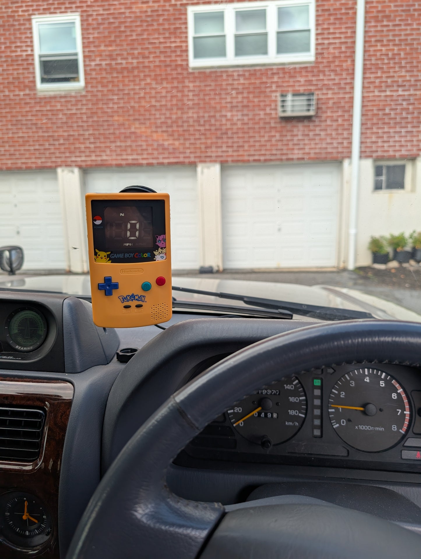 Gameboy Color GPS Speedometer – Custom Retro Car Accessory