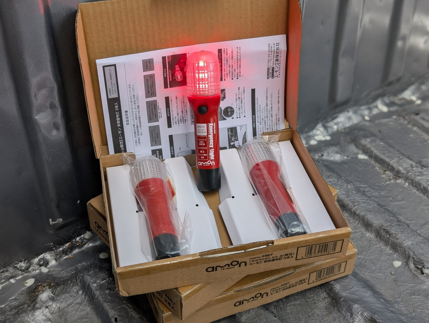 JDM Red Saver Magnetic Emergency LED Flare – Compact, Road-Safe Alternative to Safety Triangles 3 Pack